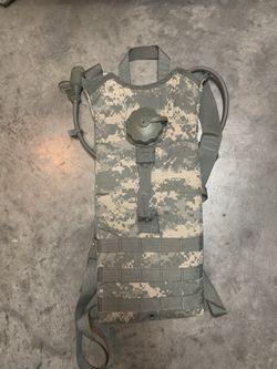Molle II Carrier, Hydration System