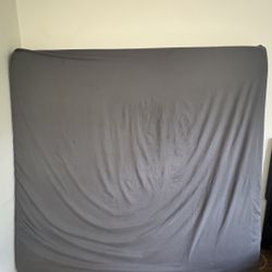 King Size Mattress (Move Out Sell)
