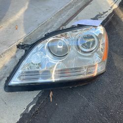 2007 M Class Mercedes Benz Headlight Driver Side