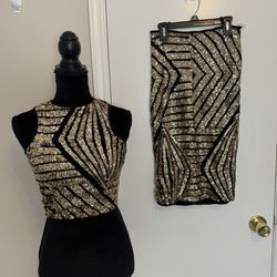 Gold Two Piece Set outfit Size Medium