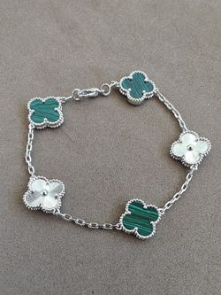 VCA Laser With Green 5 Motifs Unisex Bracelet