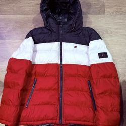 Tommy Hilfiger Colorblock Hooded Puffer Jacket 
