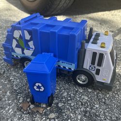 Recycle Truck Toy