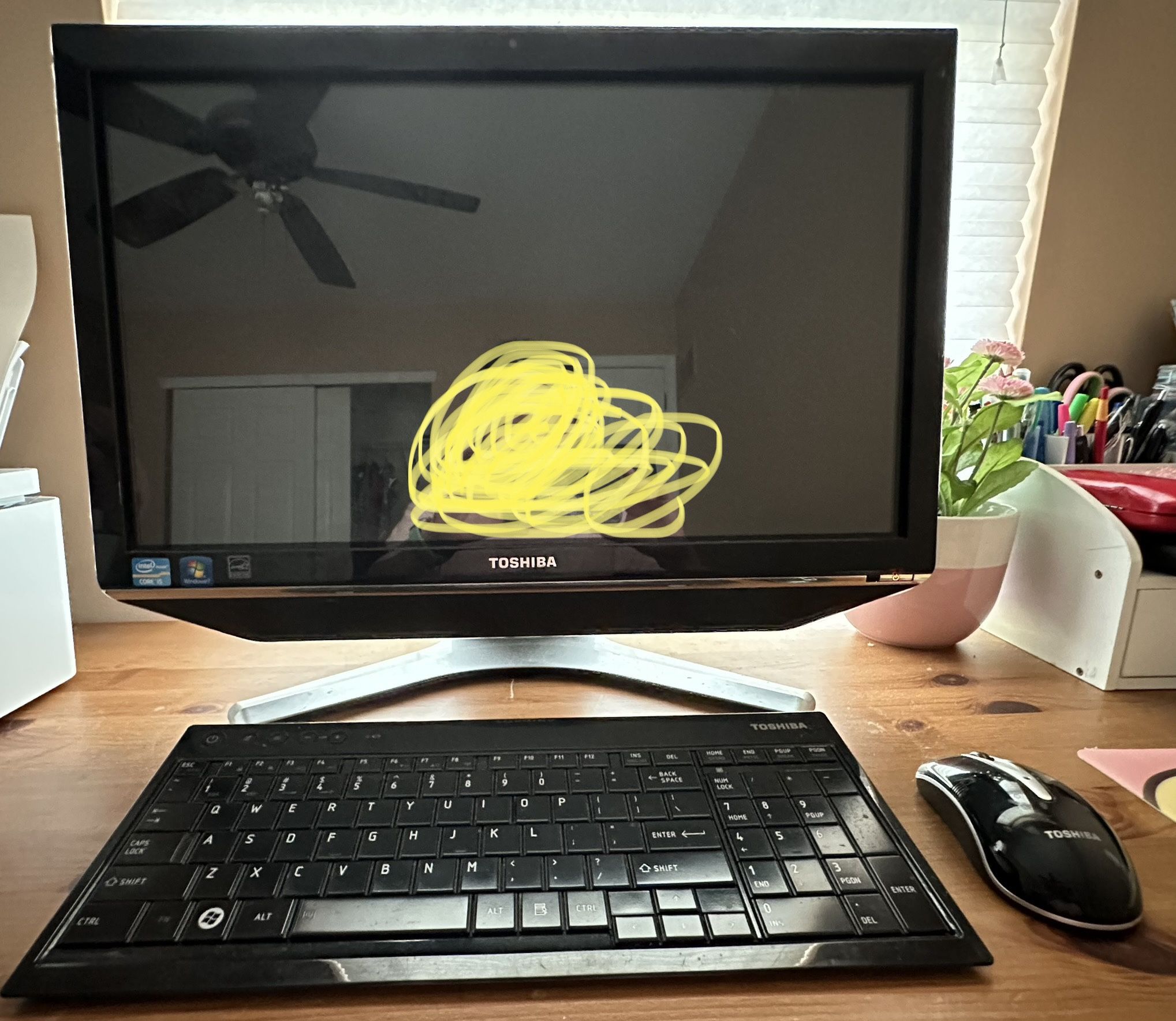 Toshiba DX735-D3201 All-in-One
