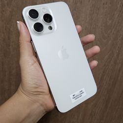 iPhone 15 Pro Max (Unlocked) 1 Terabyte 