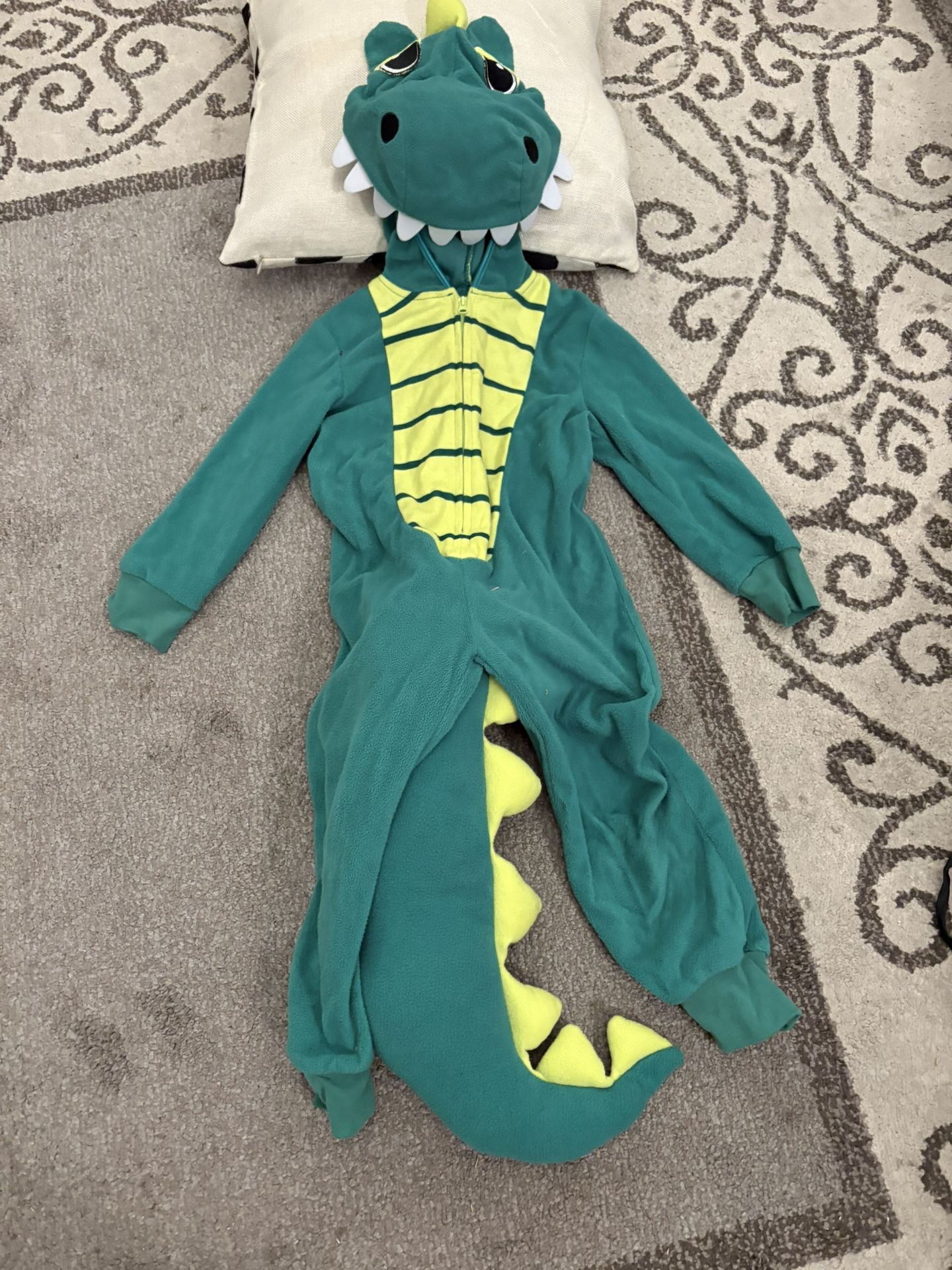 Costume