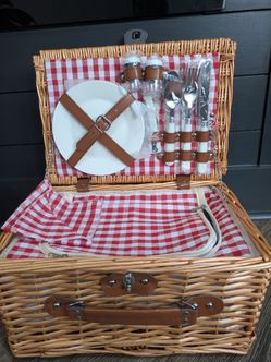 Picnic Basket for 2