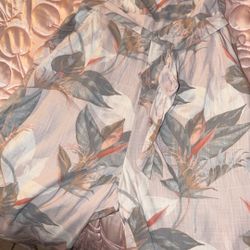 American Eagle Size M $5 New 