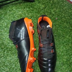 New Puma one Lux Fg LEATHER size 7.5 ,8 ,9 available  100% Authentic 
