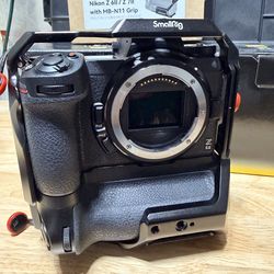 Nikon Z6 ii with SmallRig cages and battery grip
