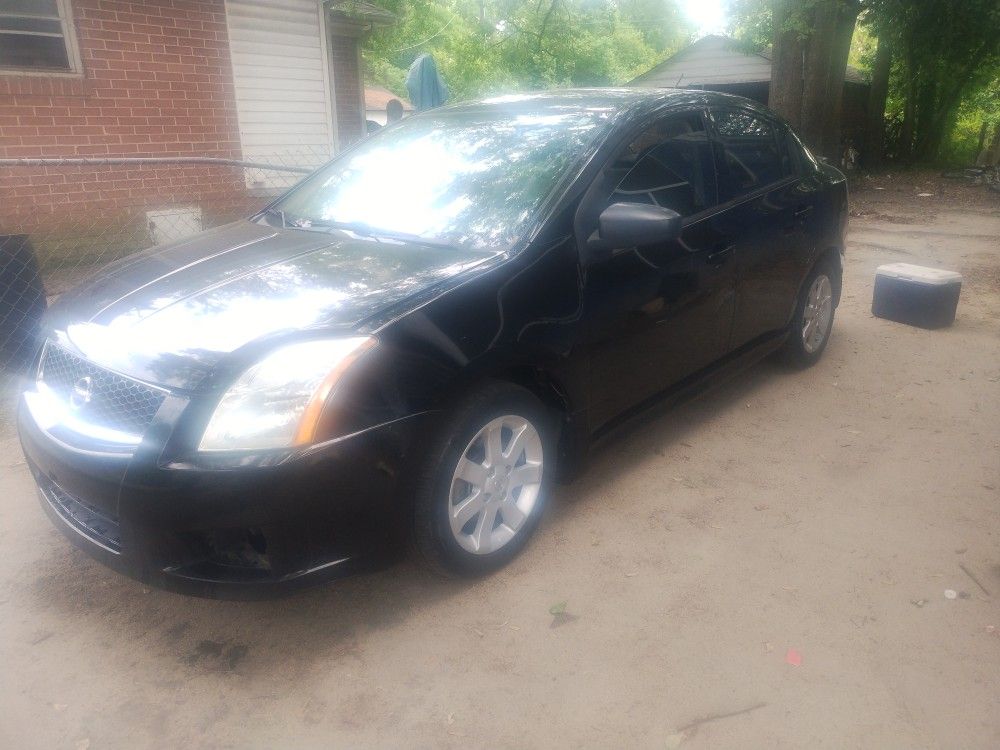2010 Nissan Sentra $2150