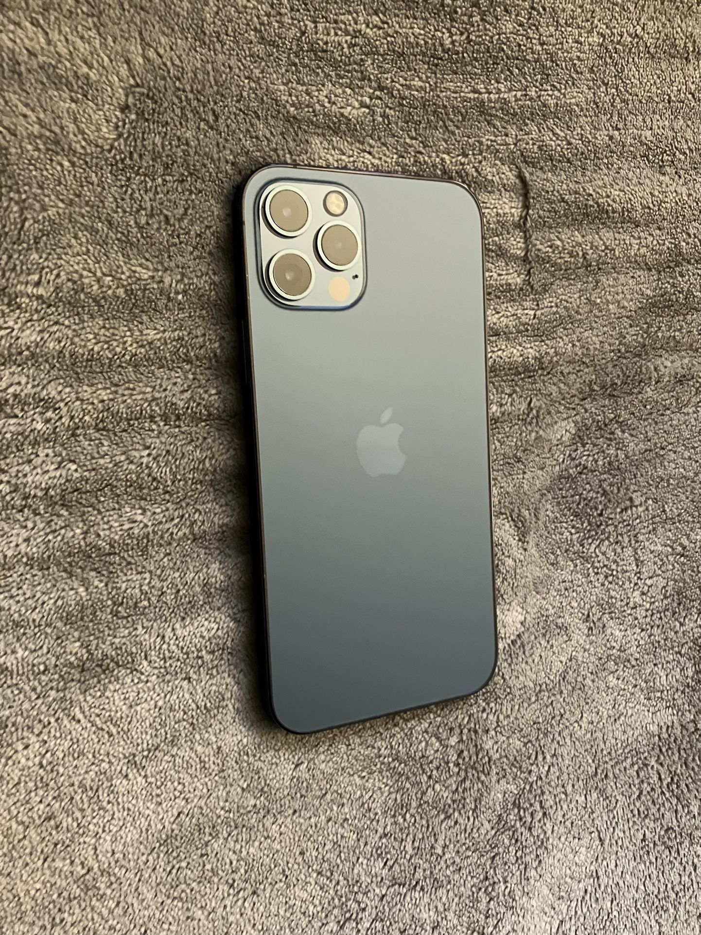 iPhone 12 Pro Max <<128GB>>