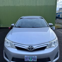 2014 Toyota Camry • LE Sedan 4D