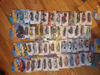 Hot Wheels premiums sth and main lines