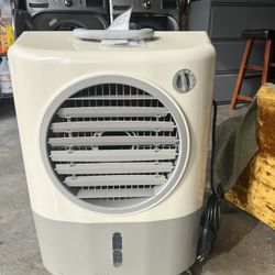 Hessaire MC18M 1,300 CFM Evaporative AC $40