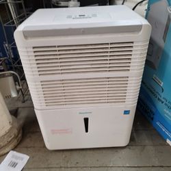Keystone 50-pints Dehumidifier In Excellent Condition 