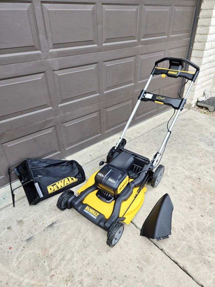 DEWALT 20V XR 21 in. Self Propelled Lawn Mower (Tool Only)