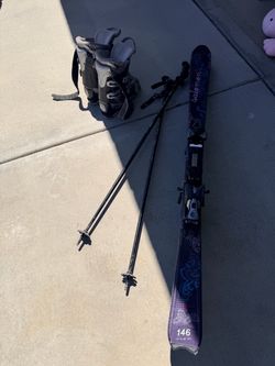 Women Skis Salomon 146 & Boots 7.5
