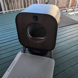 PAWBBY Self Cleaning Litter Box