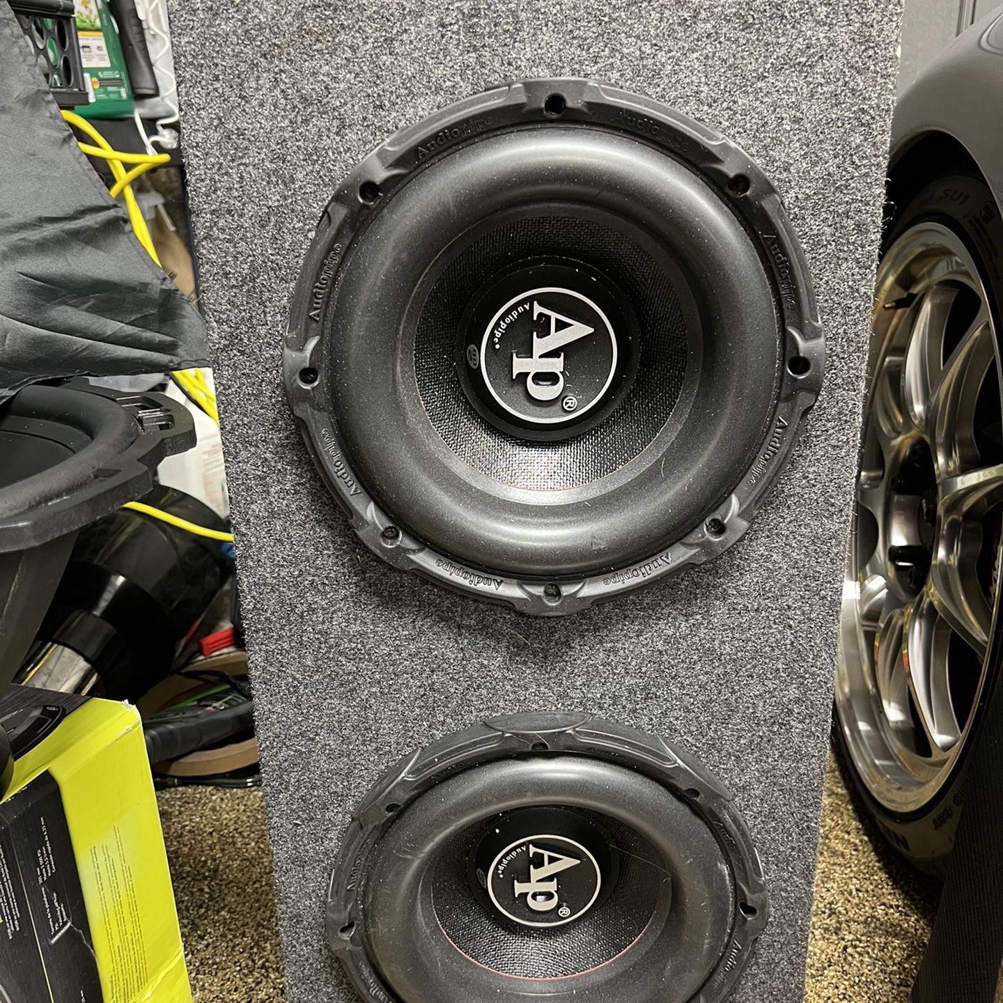 Audiopipe 10 Subs Subwoofers In Box