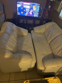 LEATHER LIVING ROOM SET