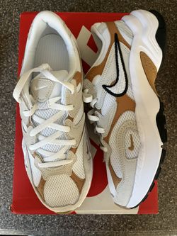 New In Box  Women’s 8 Nike-AL8 Sneaker - White/Taupe 