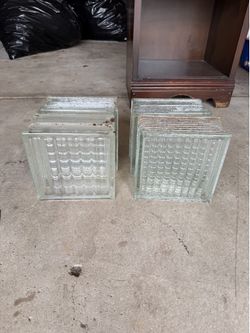 Set of 4 glass blocks