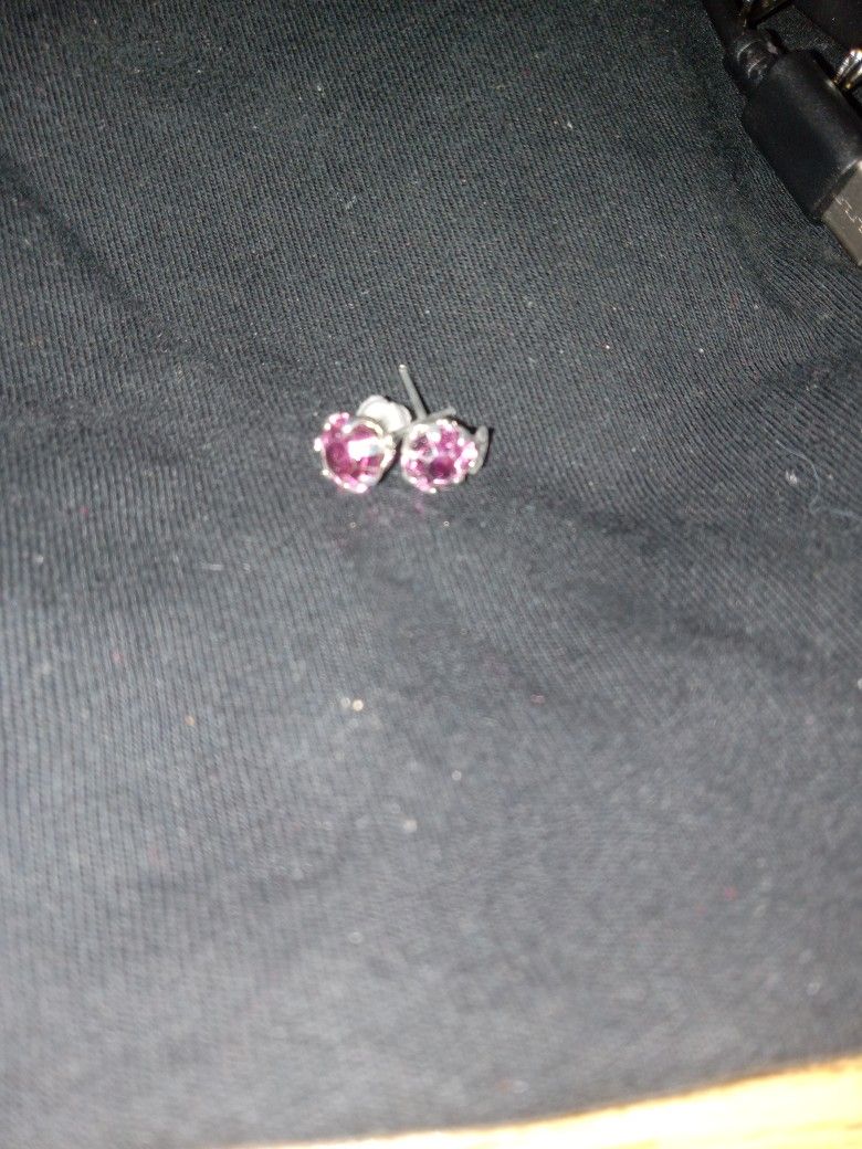 Earings