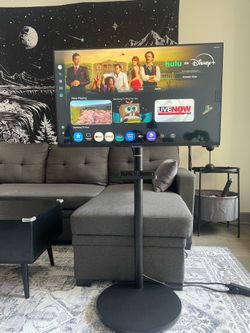 Samsung Smart Monitor + Rolling Stand