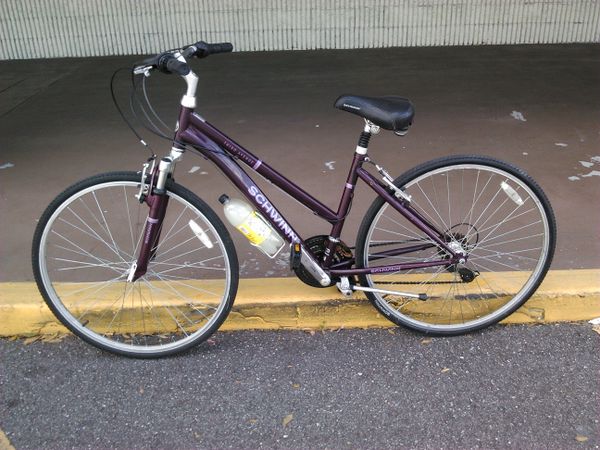 schwinn third avenue women's bike