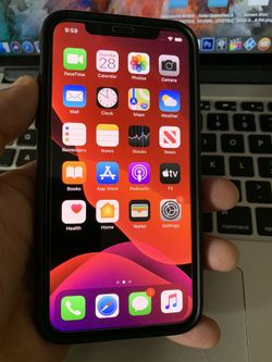 iPhone XS 64GB ATT/CRICKET w/case and charger