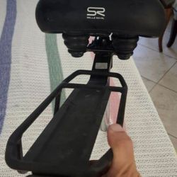 Selle  Royal Bike Seat & Luggage Carrier $10.00