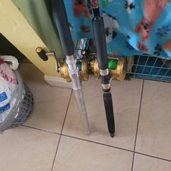 International  30t  Rod And Reel No Aluminum On This One 