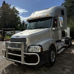 2004 Freightliner Century
