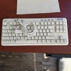 Logitech G715 Wireless keyboard
