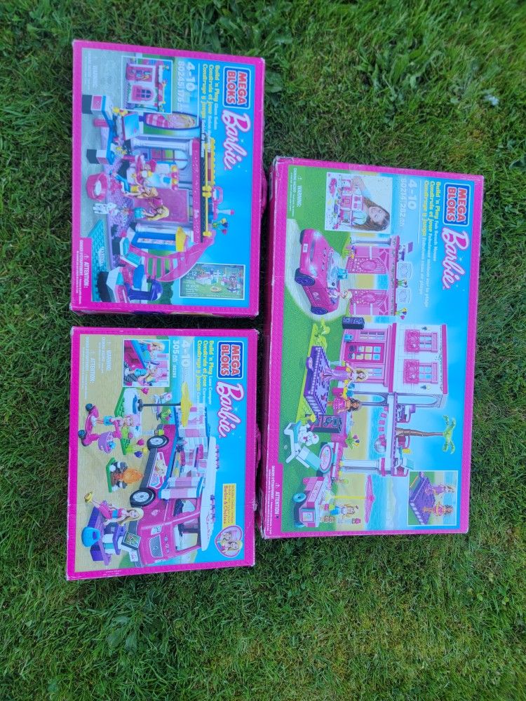 Girls Barbie Building Blocks Like Lego 💚