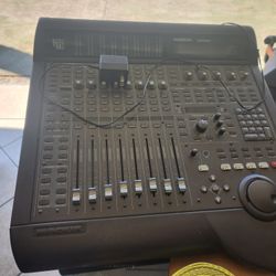 Mackie Mixer