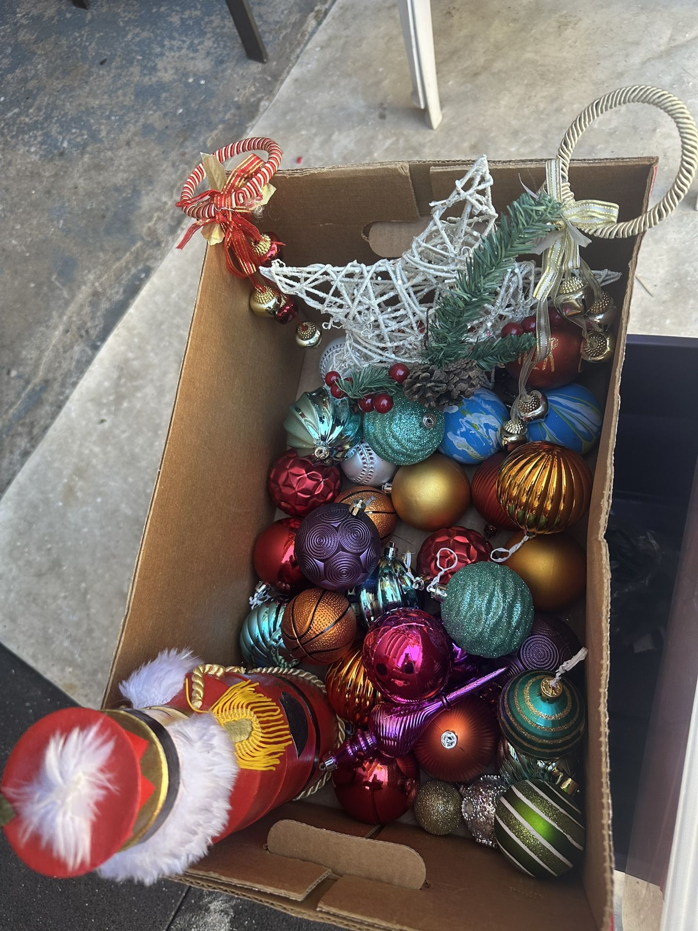 Christmas Decorations 