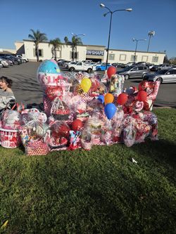 Valentine's Baskets For Sale