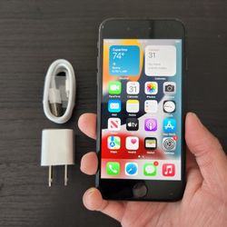 iPhone 8 - UNLOCKED - Like New 