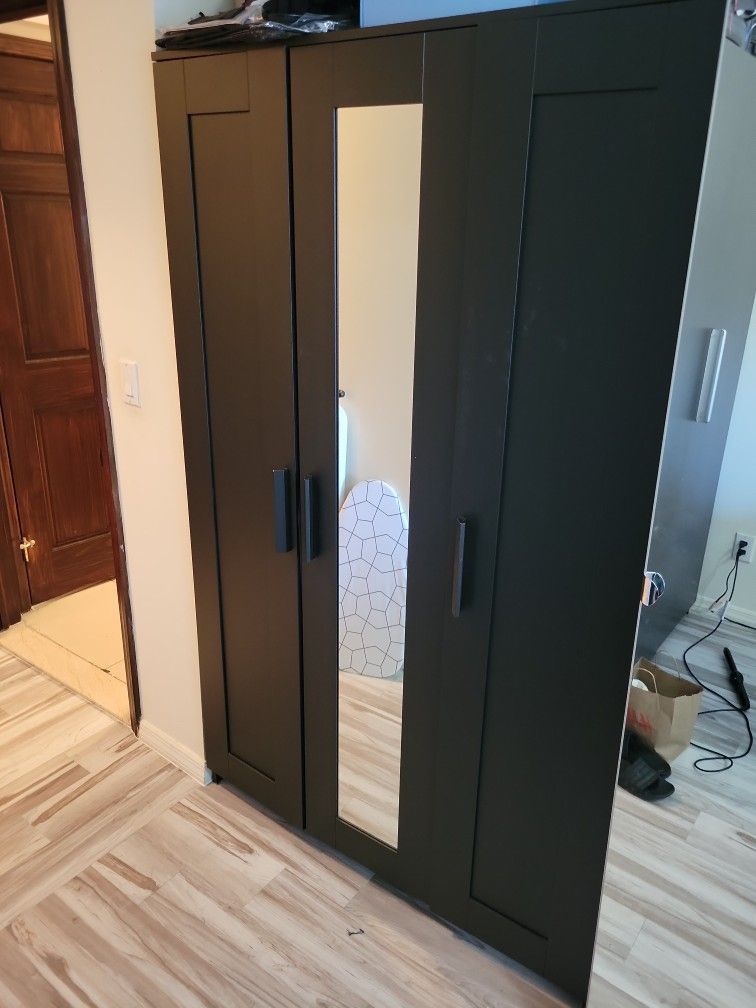 Ikea Wardrobe excellent Condition