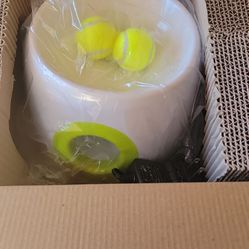 Pets / Fetch Ball Machine 