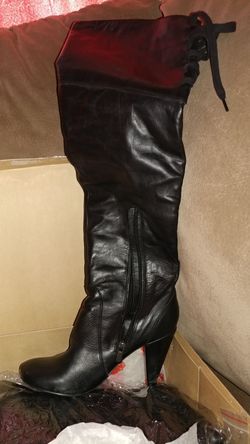 Knee Boots!!