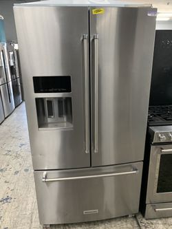 Kitchen aid French door in stainless steel