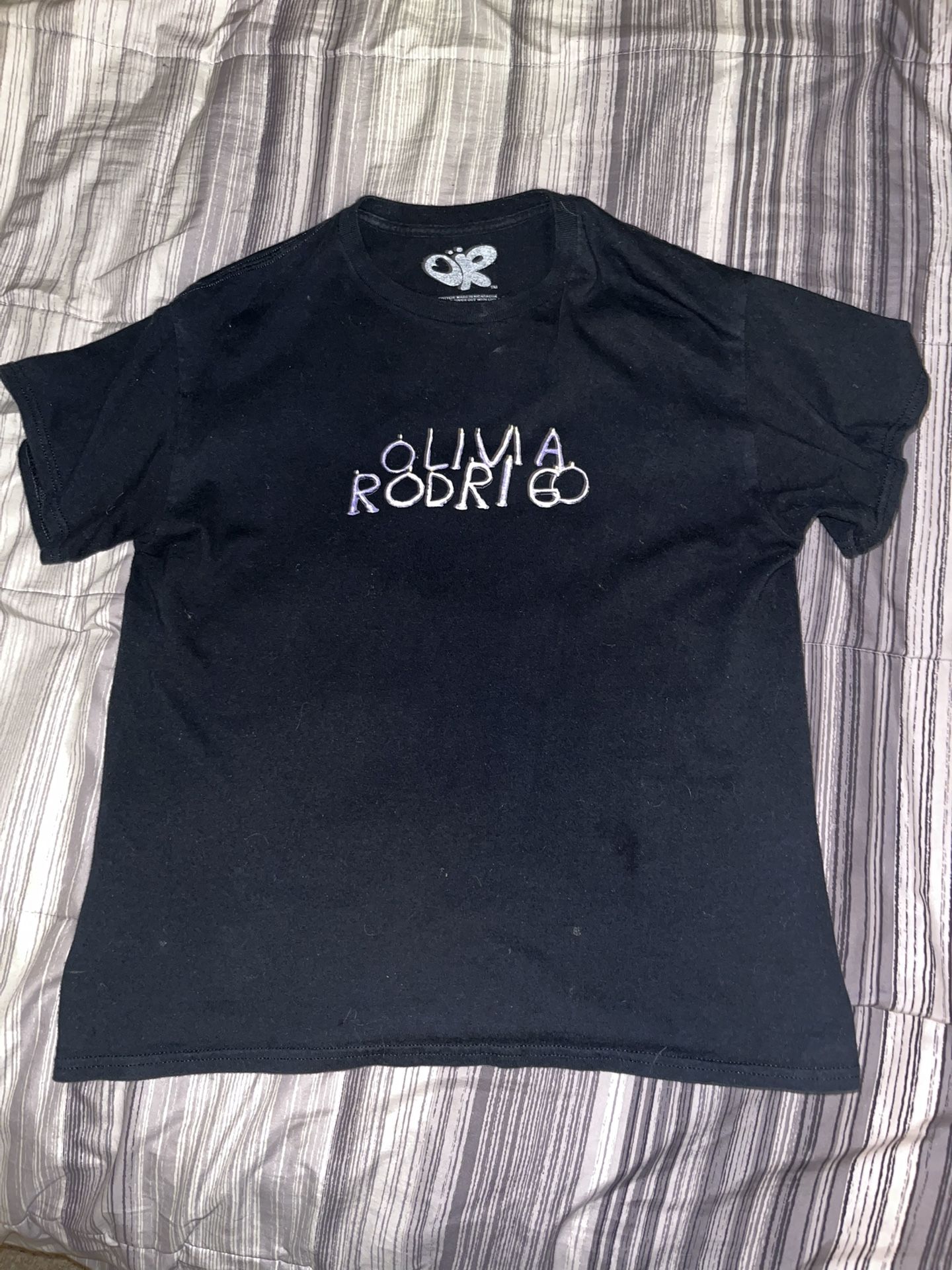 Olivia Rodrigo Shirt (M Size) 💜