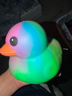 Jumbo Squeezy Ducks toy