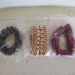 Assorted accessories 
