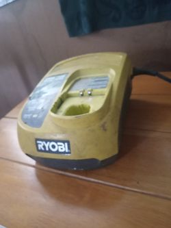 Ryobi Charger