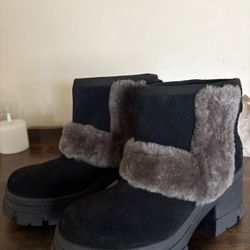 UGG Heeled Boots Size 9