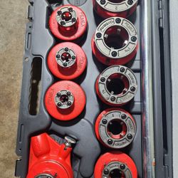 RIDGID Manual Pipe Threader